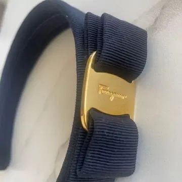 페라가모 머리띠 블랙
