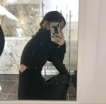 melt the lady 멜트더레이디 버튼 오픈 니트 드레스