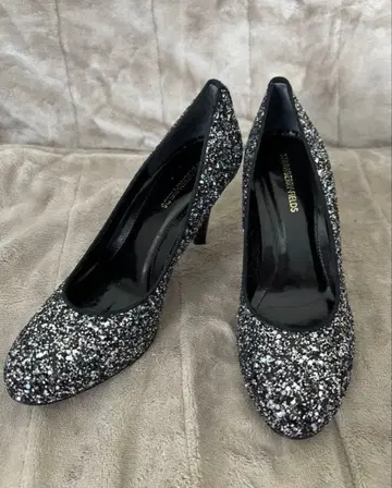 STRAWBERRY-FIELDS 글리터 라운드토 펌프스