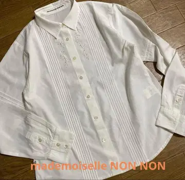 마드모아젤 논논 카탈로그 게재 화이트 블라우스 새상품급