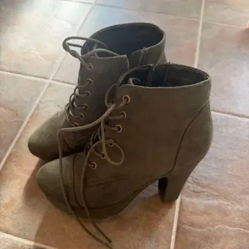 카키 하이힐 부츠 L 사이즈