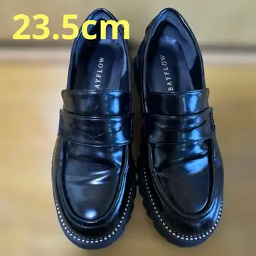 BAYFLOW 블랙 통굽 로퍼