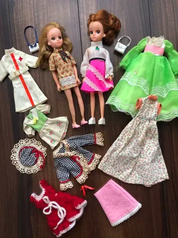 2대 리카짱 + 하루미짱 + 옷 갈아입기 세트 레어 아이템 대세트!