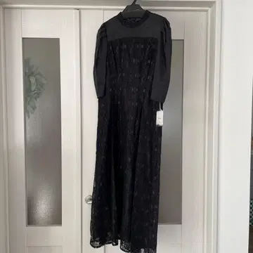 블랙 레이스 원피스 시스루 소매 Rire Fete