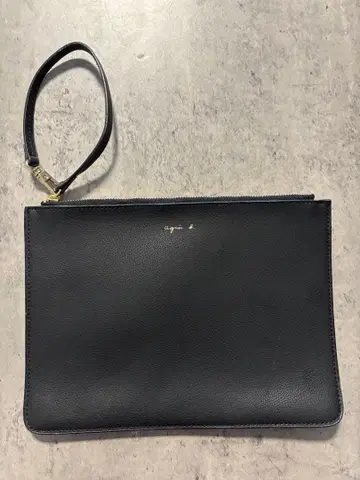 에네스베 가죽 클러치백