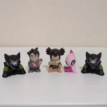 포켓몬 키즈의 지우(사토시)와 고우 피규어 세트