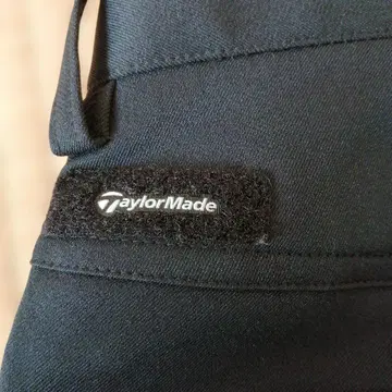 새상품급 TaylorMade 블랙/다크 네이비 팬츠 골프