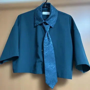 HARE 다크 그린 크롭 셔츠 프리 사이즈