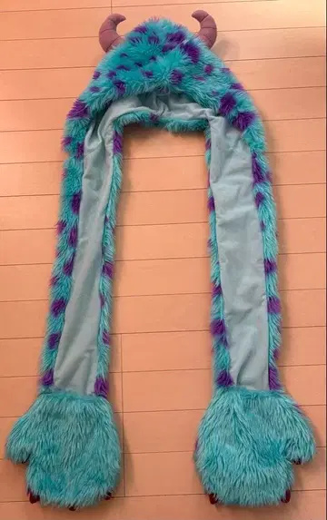 레어 새상품급 디즈니 머플러 캡 몬스터 주식회사 설리