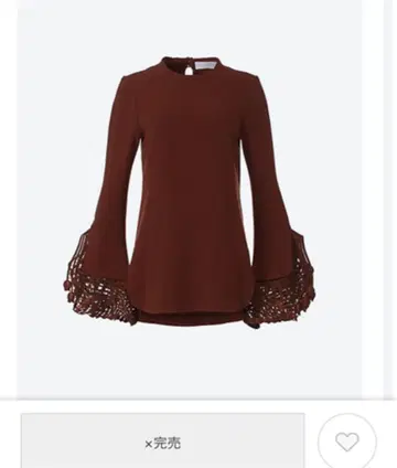 완판템 마메쿠로구치 자수 커프스 블라우스