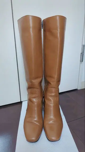 새상품급 어반 리서치 24cm 롱 부츠