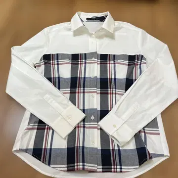 화이트 체크 무늬 긴팔 셔츠