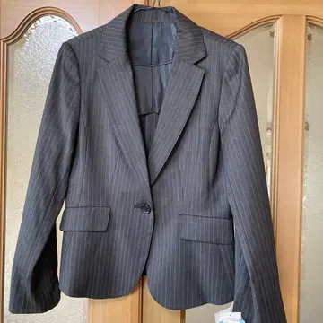 다크 그레이 스트라이프 비즈니스 정장 상하의 세트 택 포함