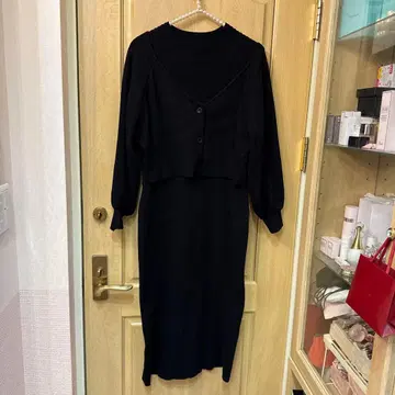 새상품 택 포함 치바유카짱 앤드 셰림 블랙 니트 셋업 원피스