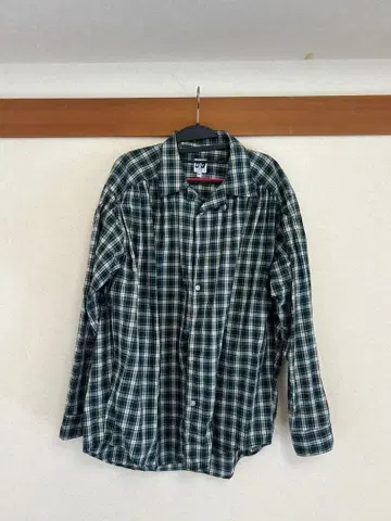 AIE 그린 계열 체크 긴팔 셔츠