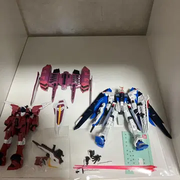 RG 2체 세트 (프리덤 건담 저스티스 건담)