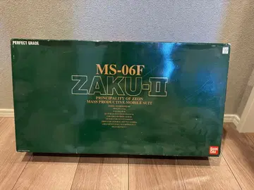 반다이 PG MS-06F 자쿠 II 자쿠