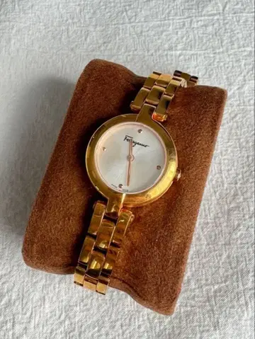 [ Ferragamo ] 손목시계 골드