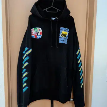 언디피티드 후드티