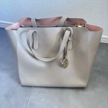 FURLA 그레이 토트백