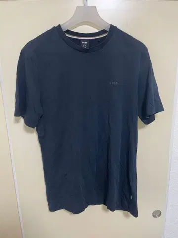 휴고보스 T셔츠 블랙