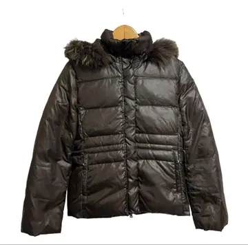 브라운 다운 자켓 후드 부착