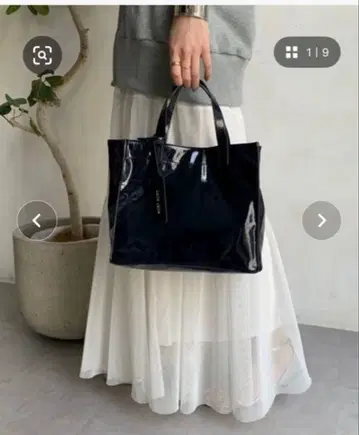 [ WEB 한정판 ] 소프트 에나멜 쇼핑백 미니 네이비