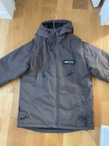 GRIP SWANY 마운틴 파카 M 사이즈 브라운