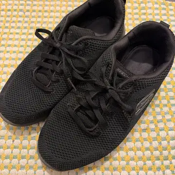 스케쳐스 블랙 스니커즈 24.5cm