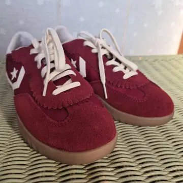 [레어템] 한국 대만 CONVERSE 버건디 스웨이드 스니커즈