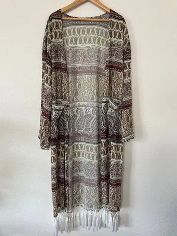 에스닉 페이즐리 가운 리조트 바다