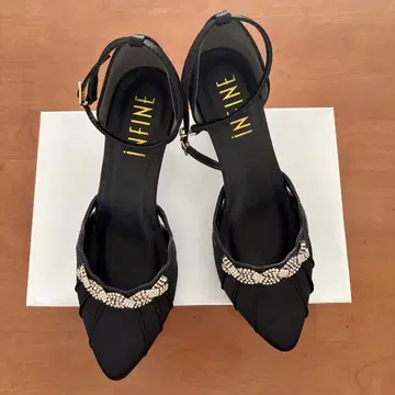 새상품급 스트랩 펌프스