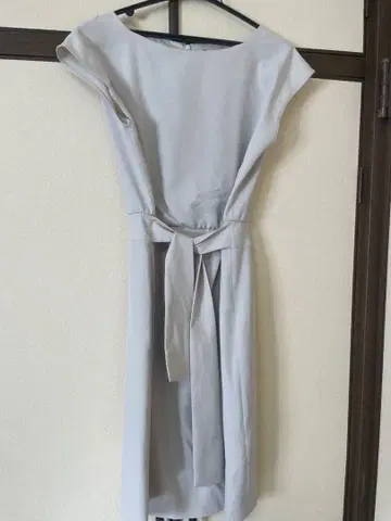 UNTITLED 무릎 기장 원피스 사이즈 2