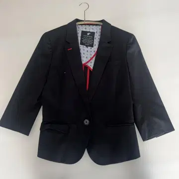 LOVELESS 자켓 블랙