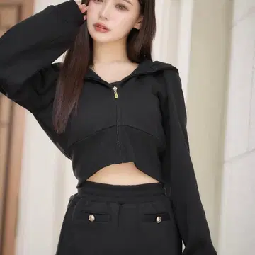 Rady 즉완 허리라인 블랙 후드티 상의