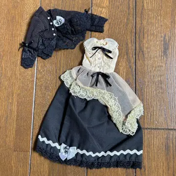 제니 27cm 아웃핏