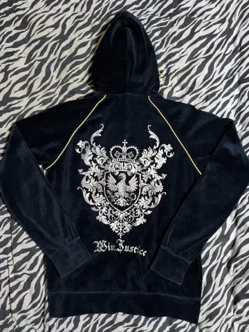 벨벳 문장 시크 스타일 archive 후드티