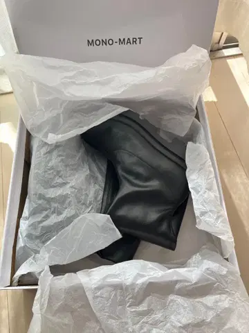 MONO-MART 블랙 가죽 부츠