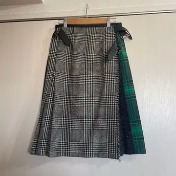 오닐 플리츠 스커트