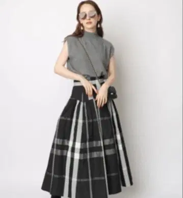 Arpege story 리본 부착 컬러 턱 스커트