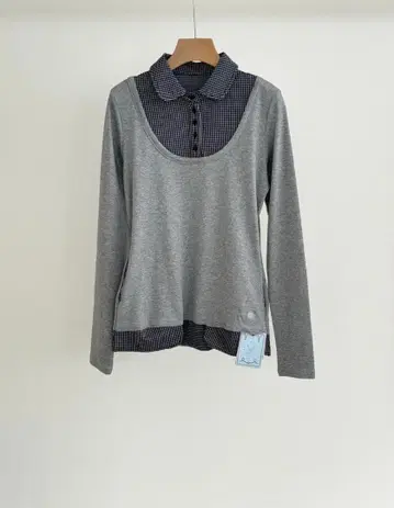 COYSEIO 레이어드 스타일 그레이 긴팔 피케 셔츠