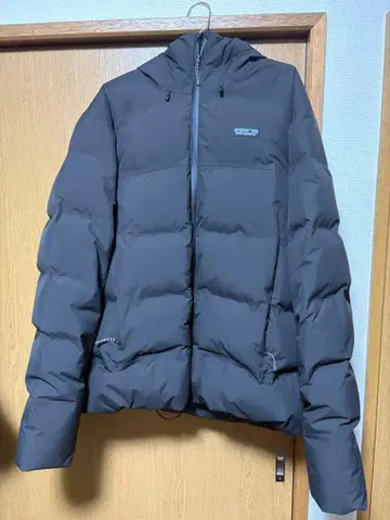거의 미사용 파타고니아 잭슨 글레이셔 블랙 L