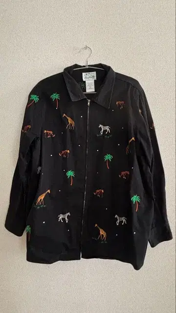 동물 자수 블랙 코튼 자켓