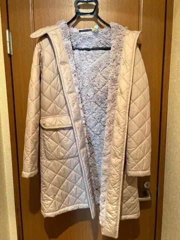 Macintosh 퀼팅 코트 보아 안감 베이지