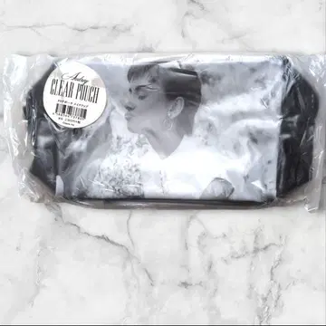 [ 익명 배송 미사용 회장 한정품 ] 오드리 헵번전 클리어 파우치