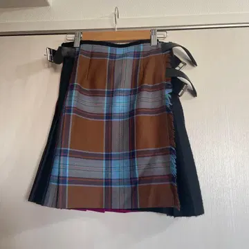 오닐 플리츠 스커트