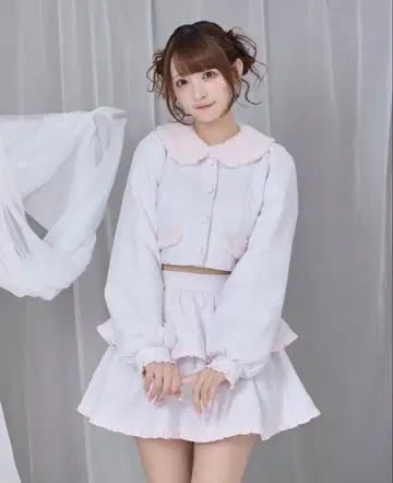 Honey Cinnamon 에코 퍼 컬러 트위드 셋업 화이트