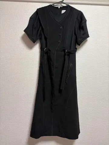 UNITED TOKYO 블랙 원피스