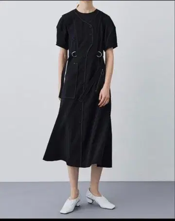 UNITED TOKYO 블랙 원피스