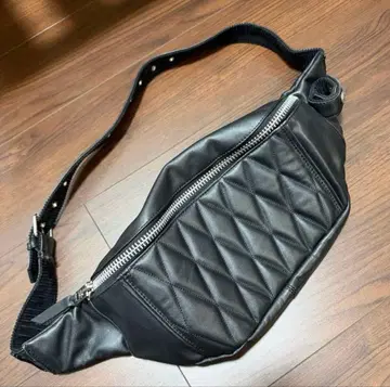 Schott 바디백 블랙